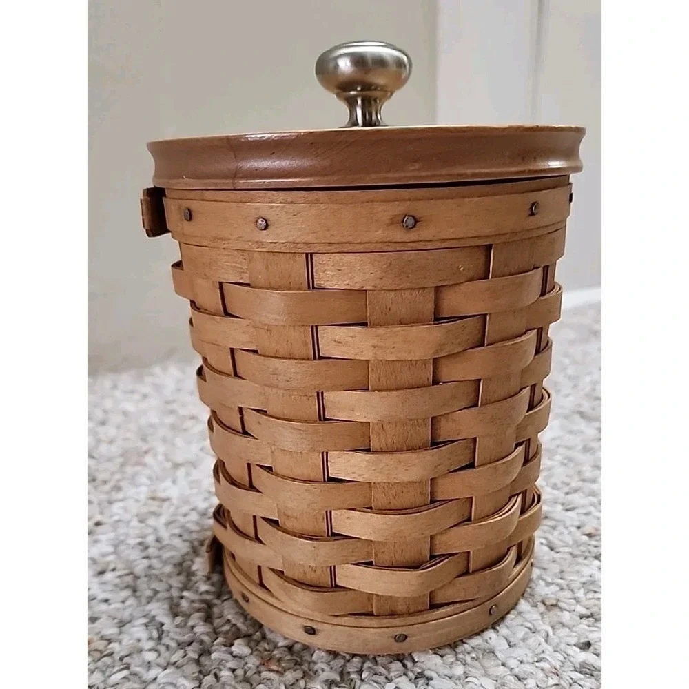 Longaberger Small Canister Basket and Lid 6 inches 2003 USA Made Maple Brown